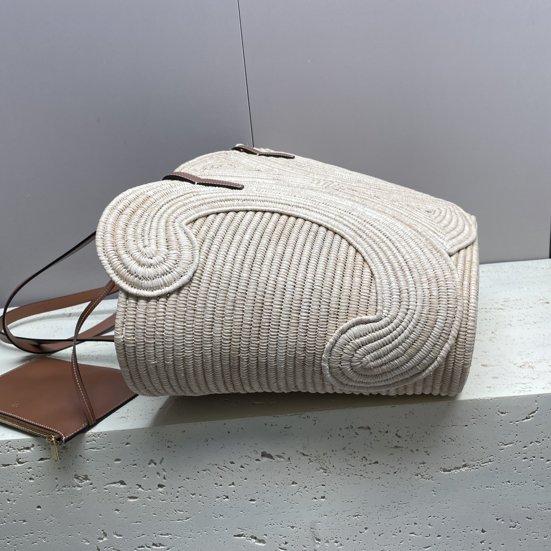 TRIOME Classic Medium Woven Tote Bag in Yellow Brown - Image 9