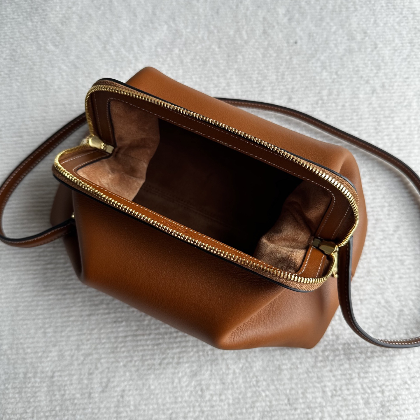 CE Doctor Small Frame Clutch Bag - Image 9