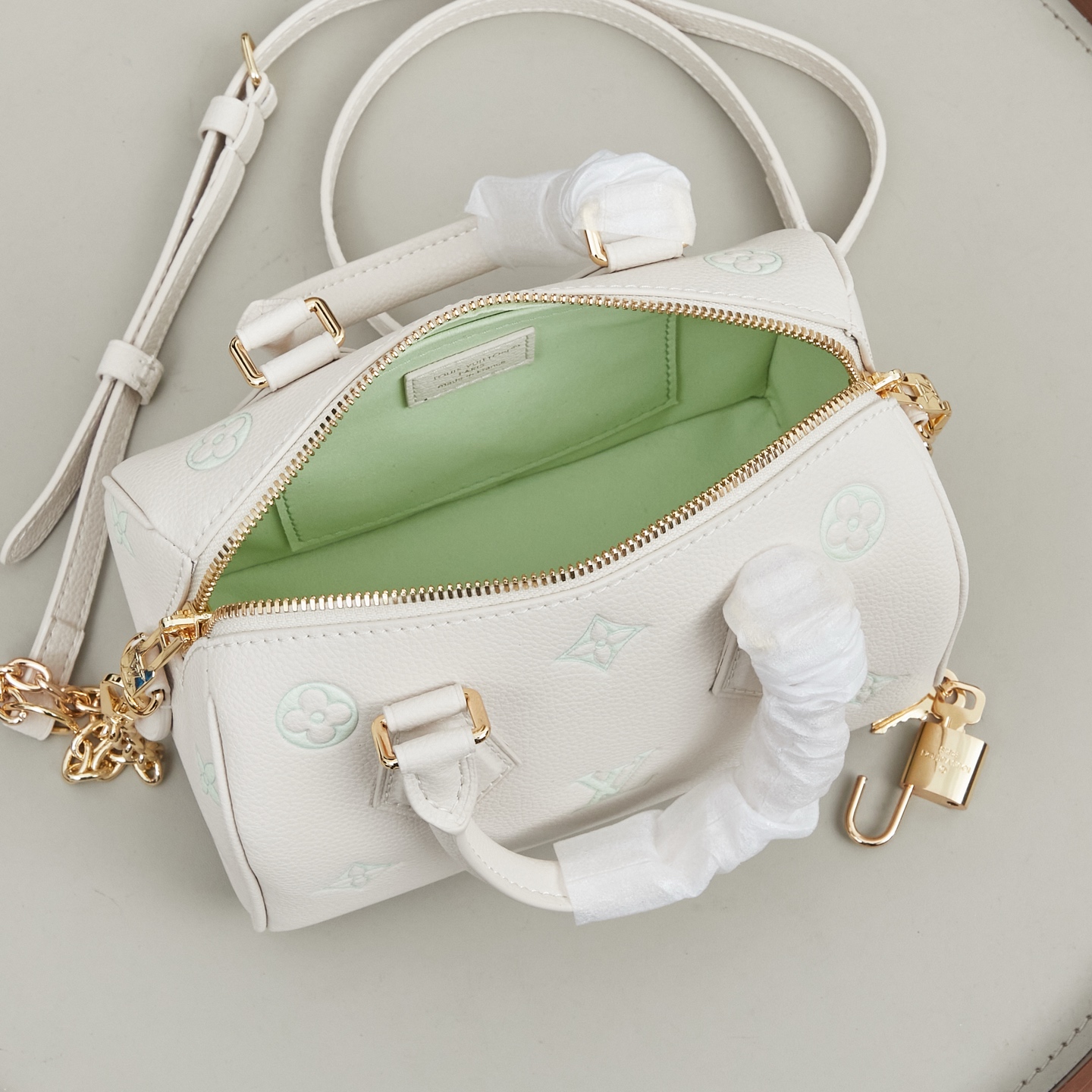 Louis Vuitton Speedy Bandouliere 20 Crossbody Bag - Image 9