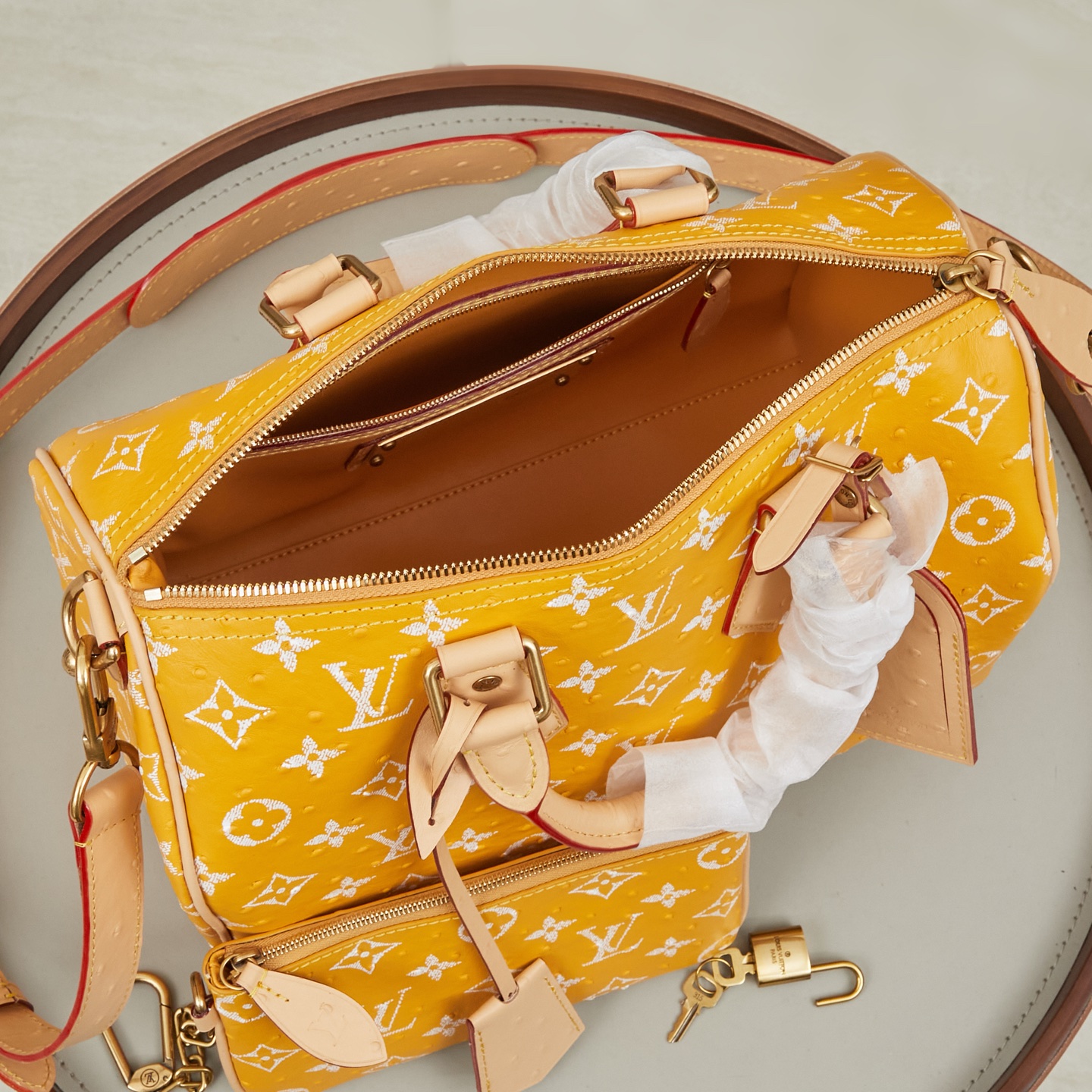 Louis Vuitton Speedy Bandouliere 30 Monogram Leather Handbag - Image 9