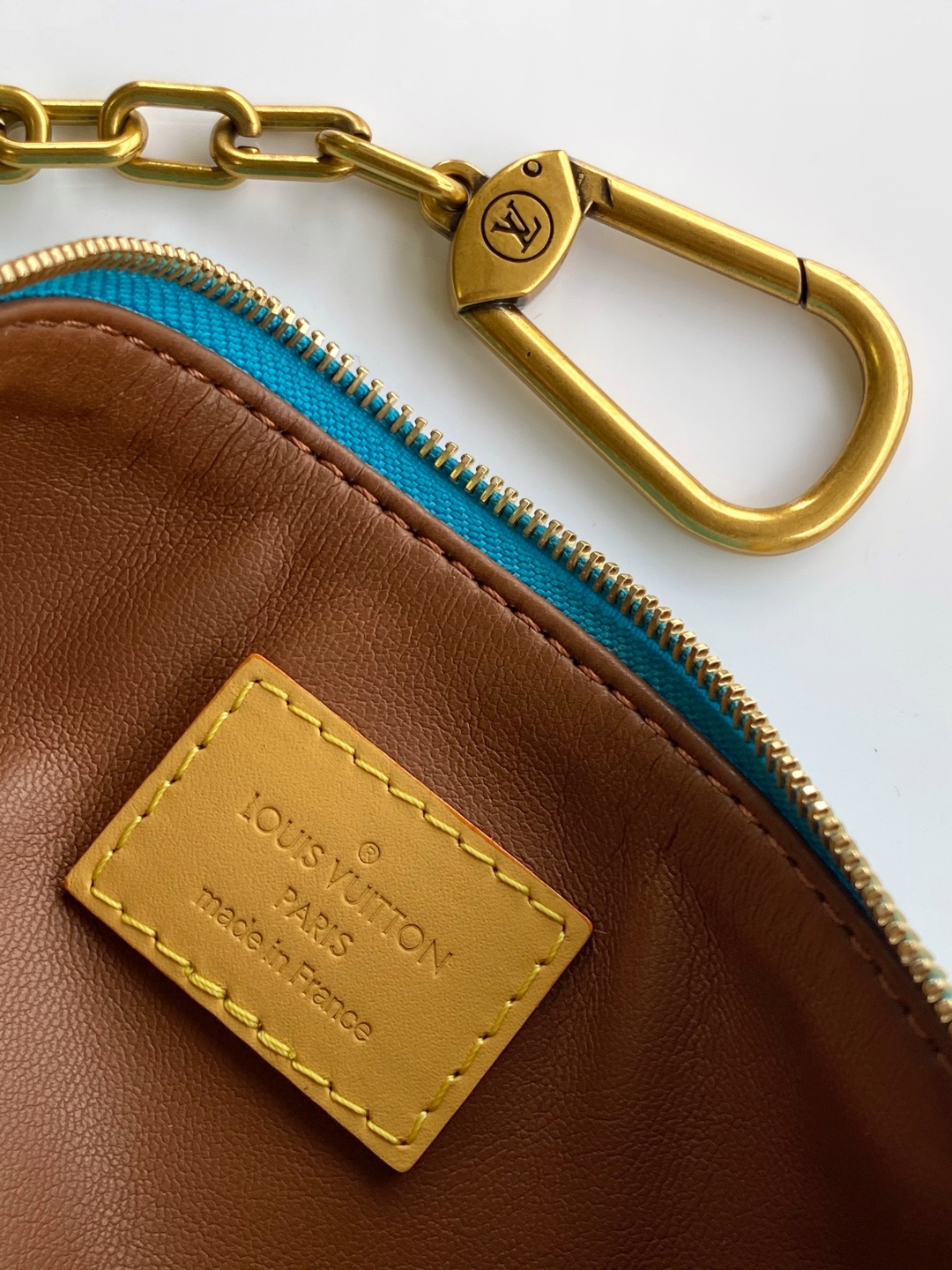 Speedy P9 Bandouliere 30 Monogram Leather Crossbody Bag - Image 9