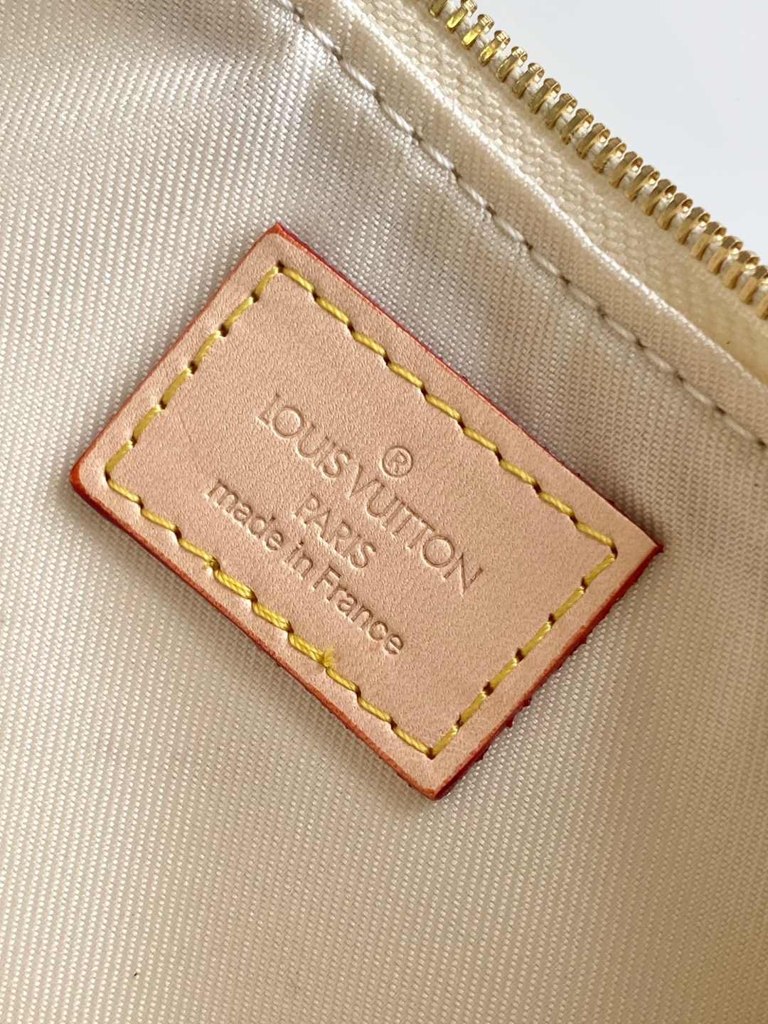 Louis Vuitton Pochette M83008 Monogram Crossbody Bag - Image 9