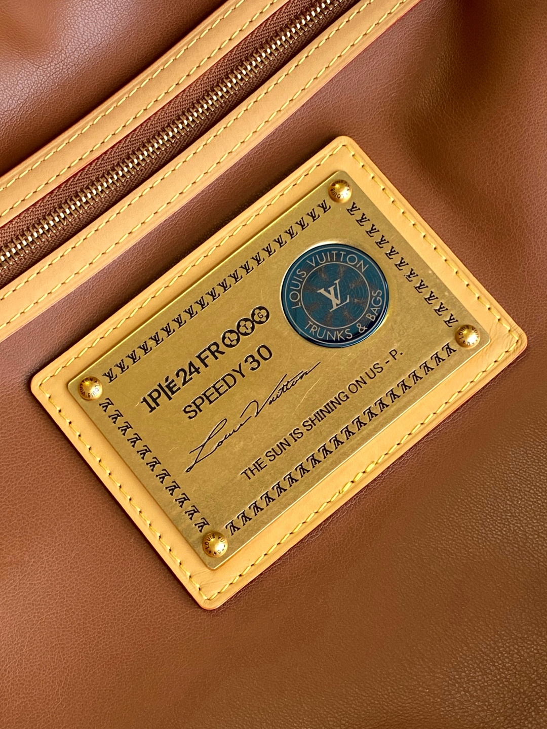 Louis Vuitton Speedy P9 Bandoulière 30 Monogram Leather Crossbody Bag - Image 9
