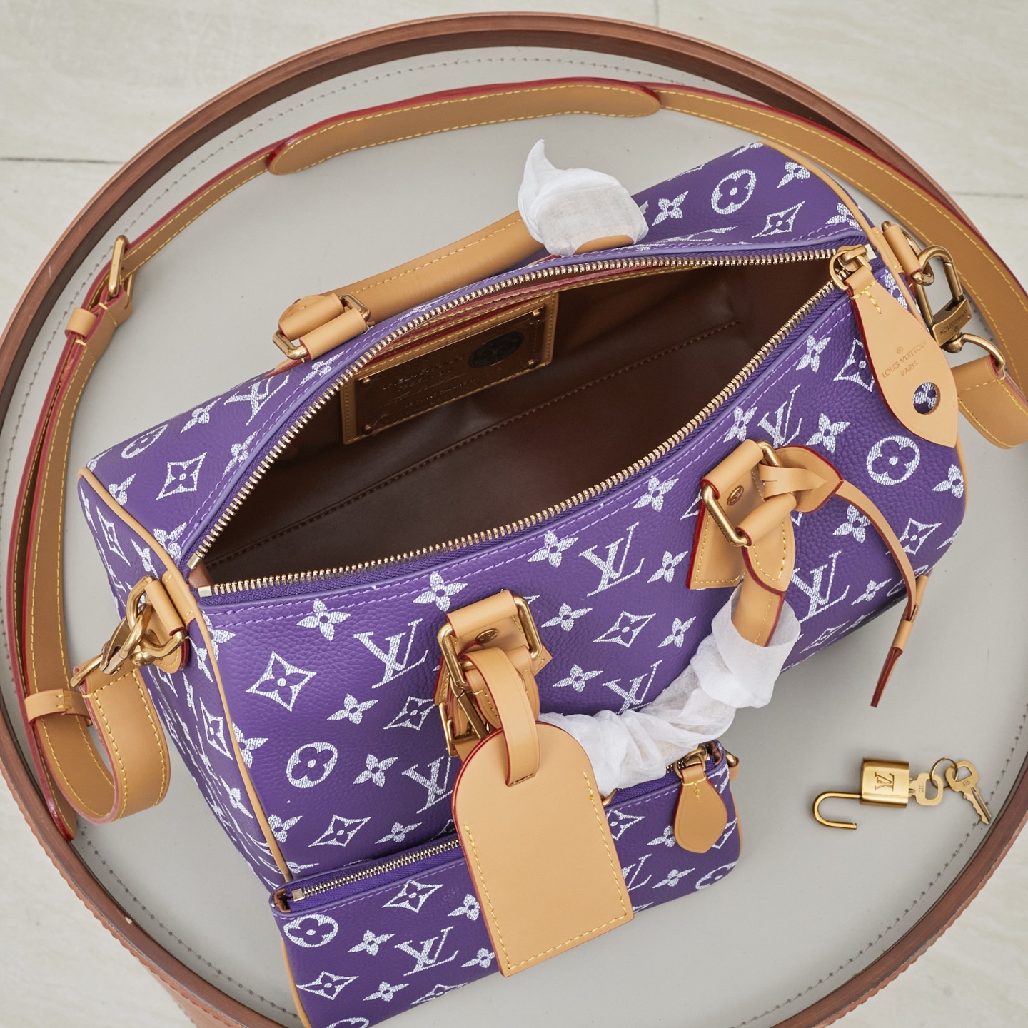 Louis Vuitton Speedy P9 Bandoulière 30 Monogram Leather Handbag - Image 9