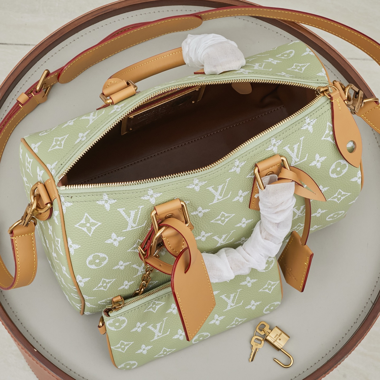 Louis Vuitton Speedy P9 Bandoulière 30 Monogram Leather Crossbody Bag - Image 9