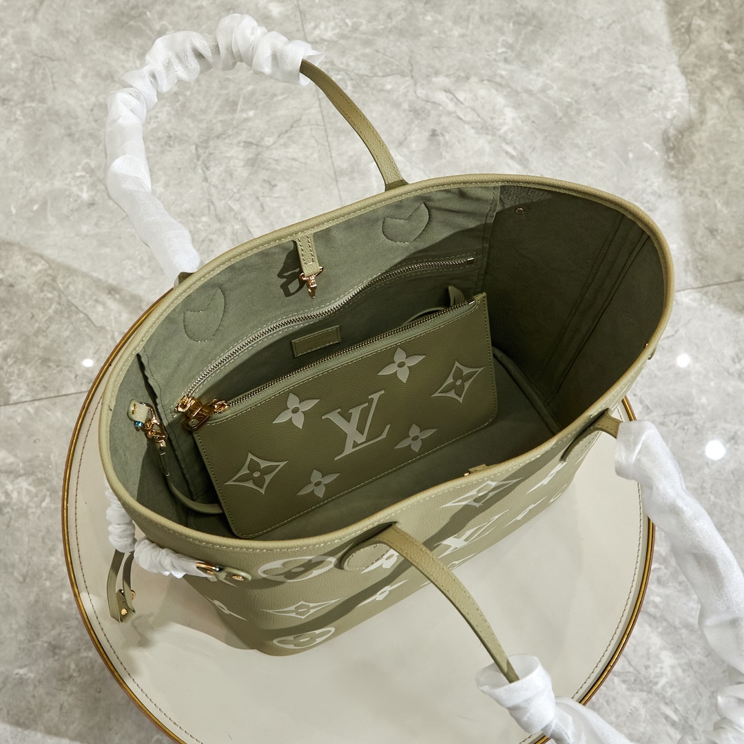 Louis Vuitton Neverfull MM Tote Bag - Image 9