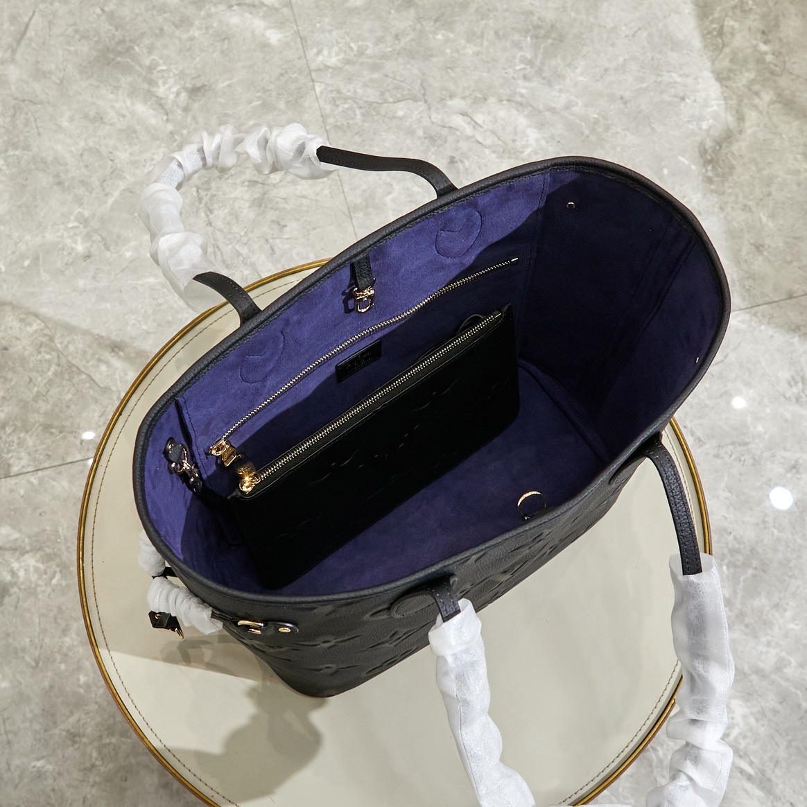 Louis Vuitton Neverfull Medium Tote Bag - Image 9