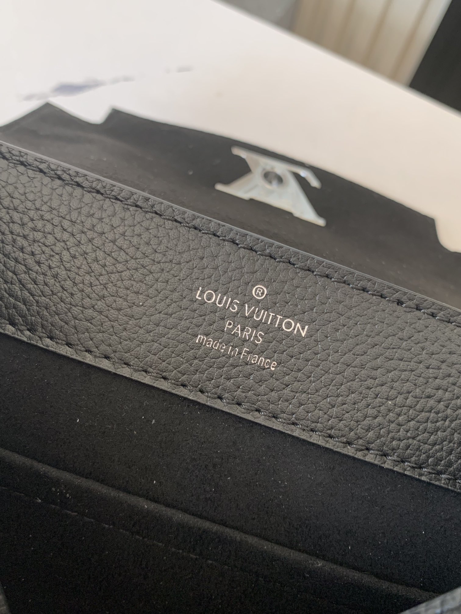 Louis Vuitton Lockme Ever Mini Handbag - Image 9