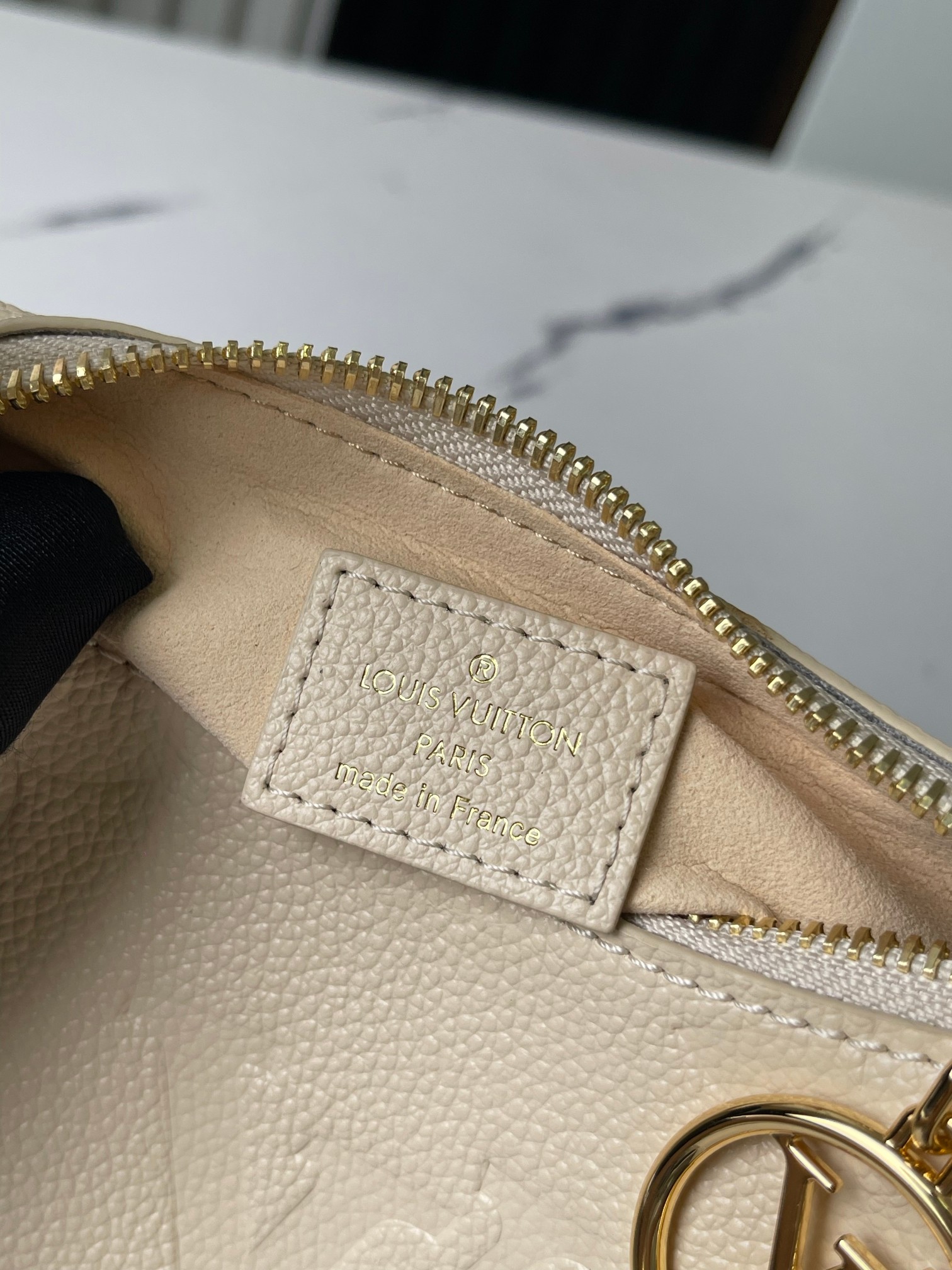 Louis Vuitton Mini Moon Handbag M82391 / M82519 White - Image 9