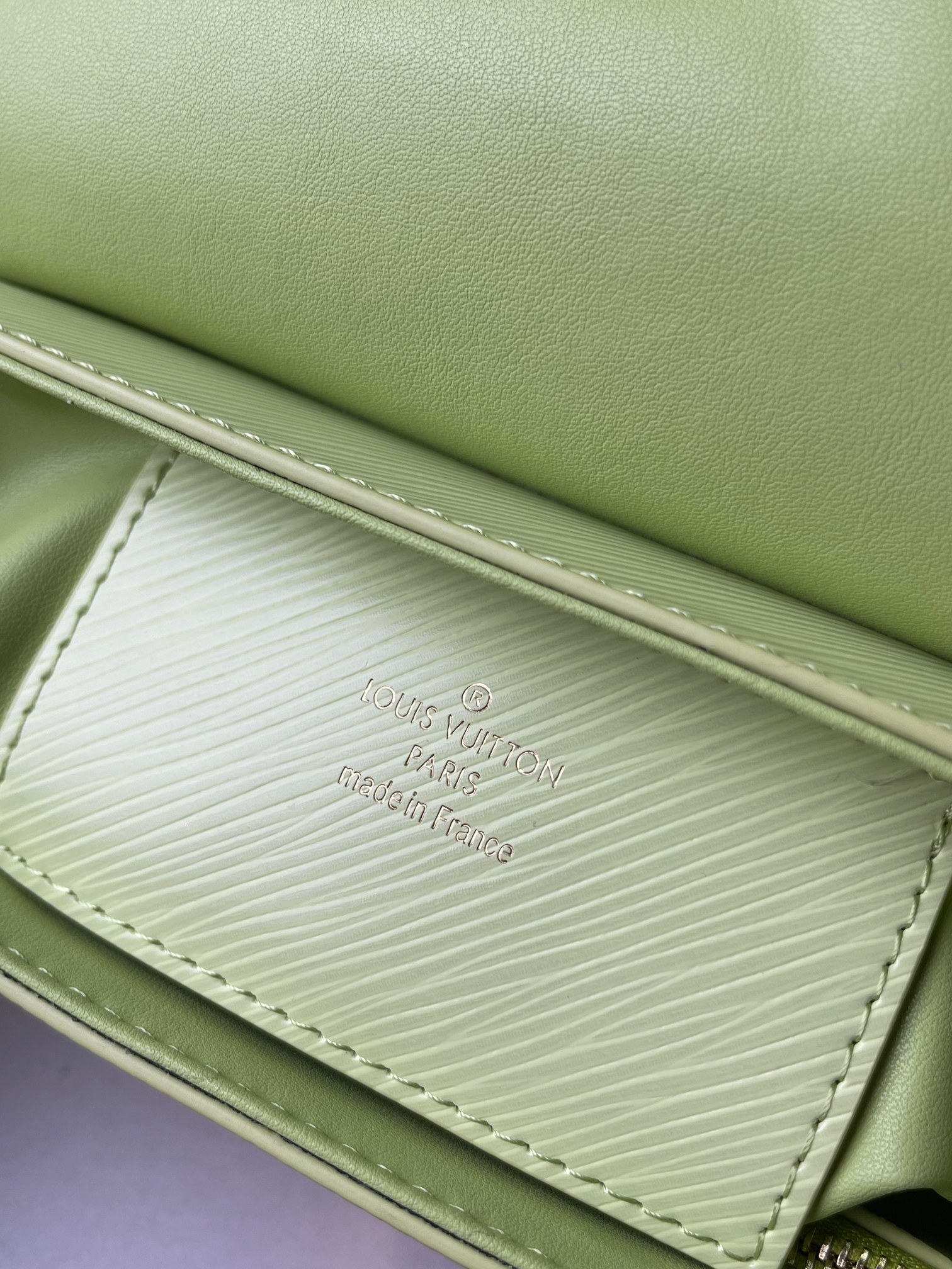 Louis Vuitton LV Twist Small Handbag in Green Ripple-Pattern Leather - Image 9