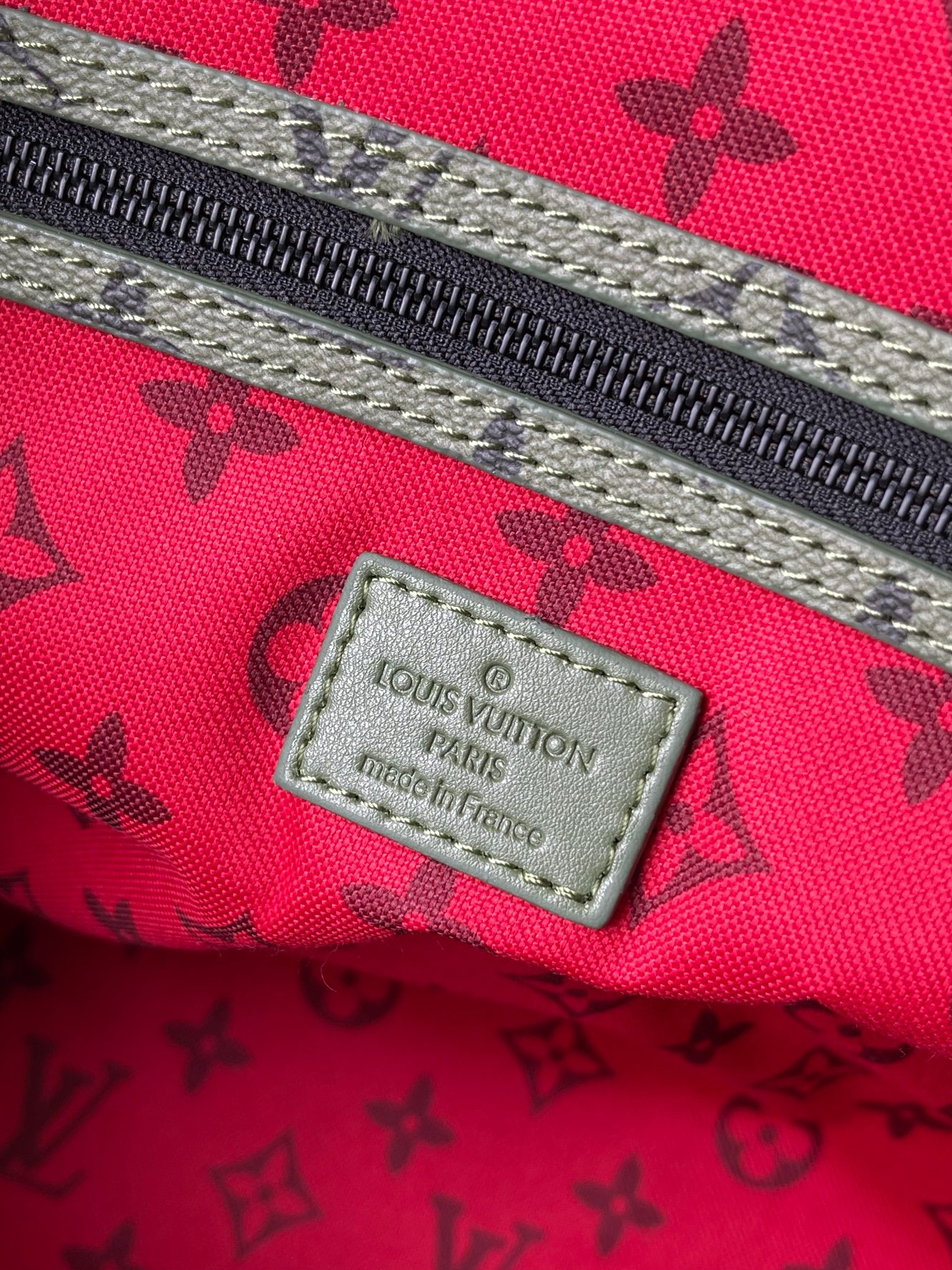 Louis Vuitton Keepall Bandoulière 45 Travel Bag - Image 9