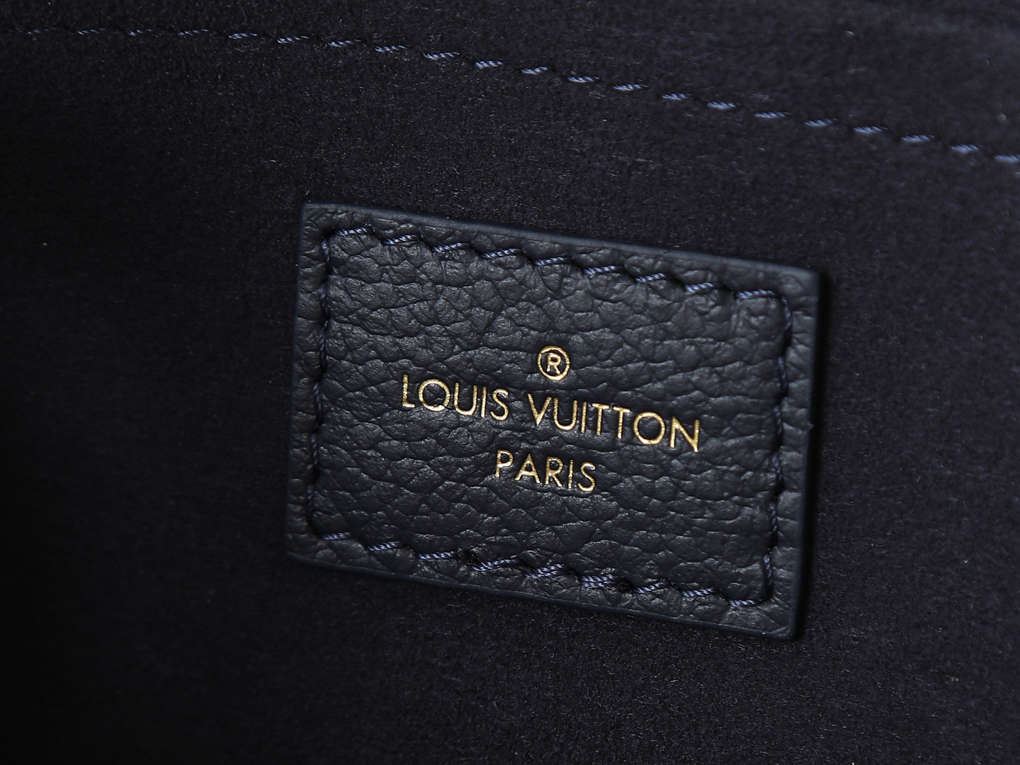 Louis Vuitton OnTheGo Small Handbag in Monogram Empreinte Leather - Image 9