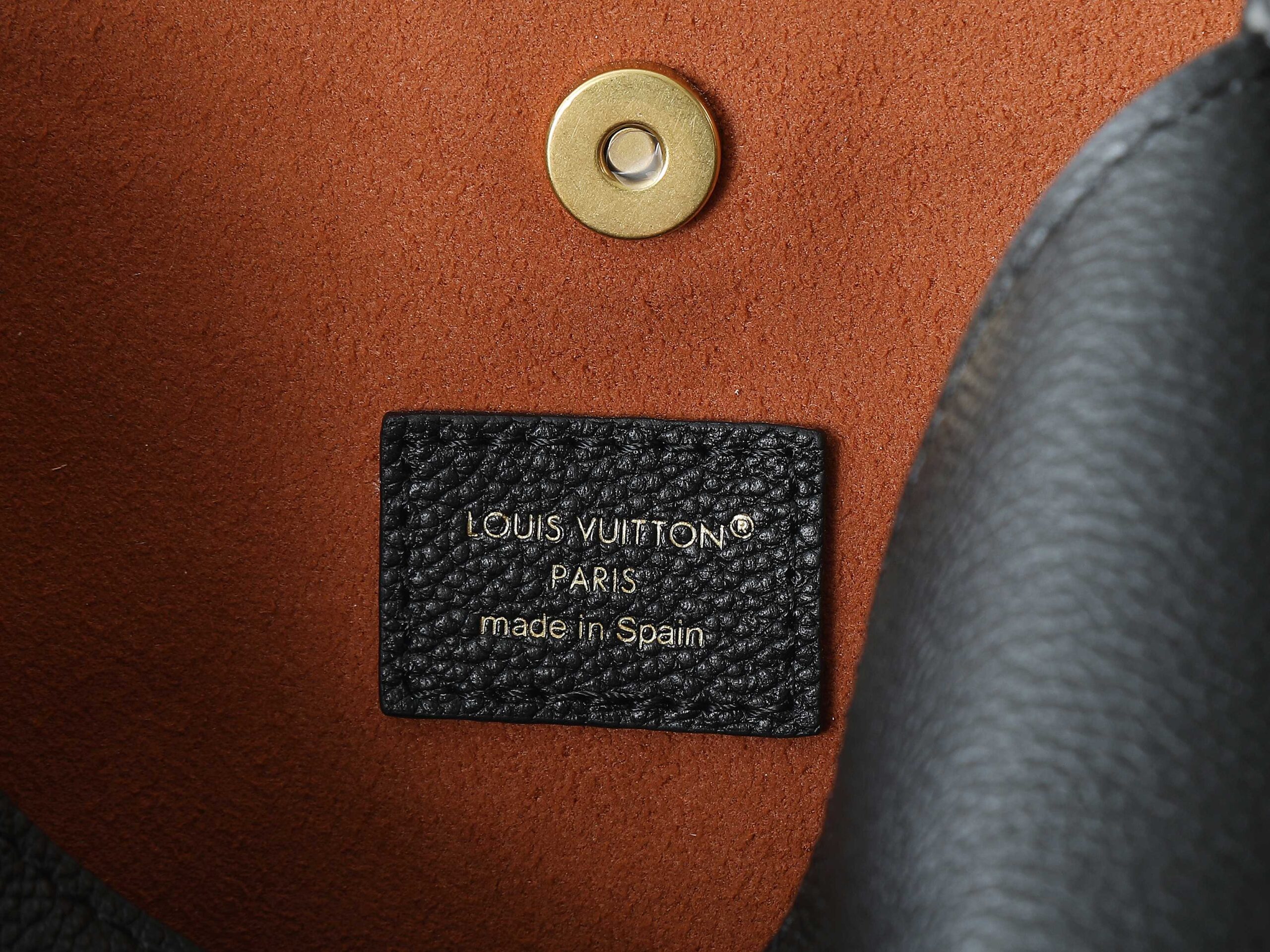 Louis Vuitton All In BB Bucket Bag M25543 in Black - Image 9