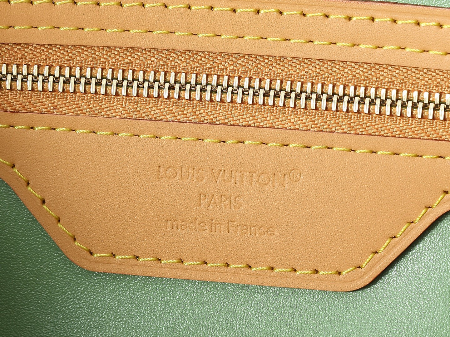 Louis Vuitton Speedy Soft 30 Lucky Handbag in Green Monogram Canvas - Image 9