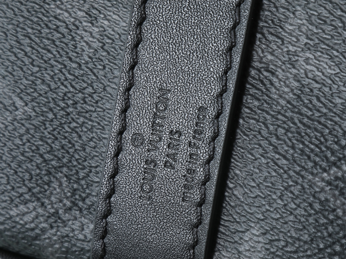 Louis Vuitton Keepall 25 Monogram Eclipse Reverse Canvas Handbag - Image 9