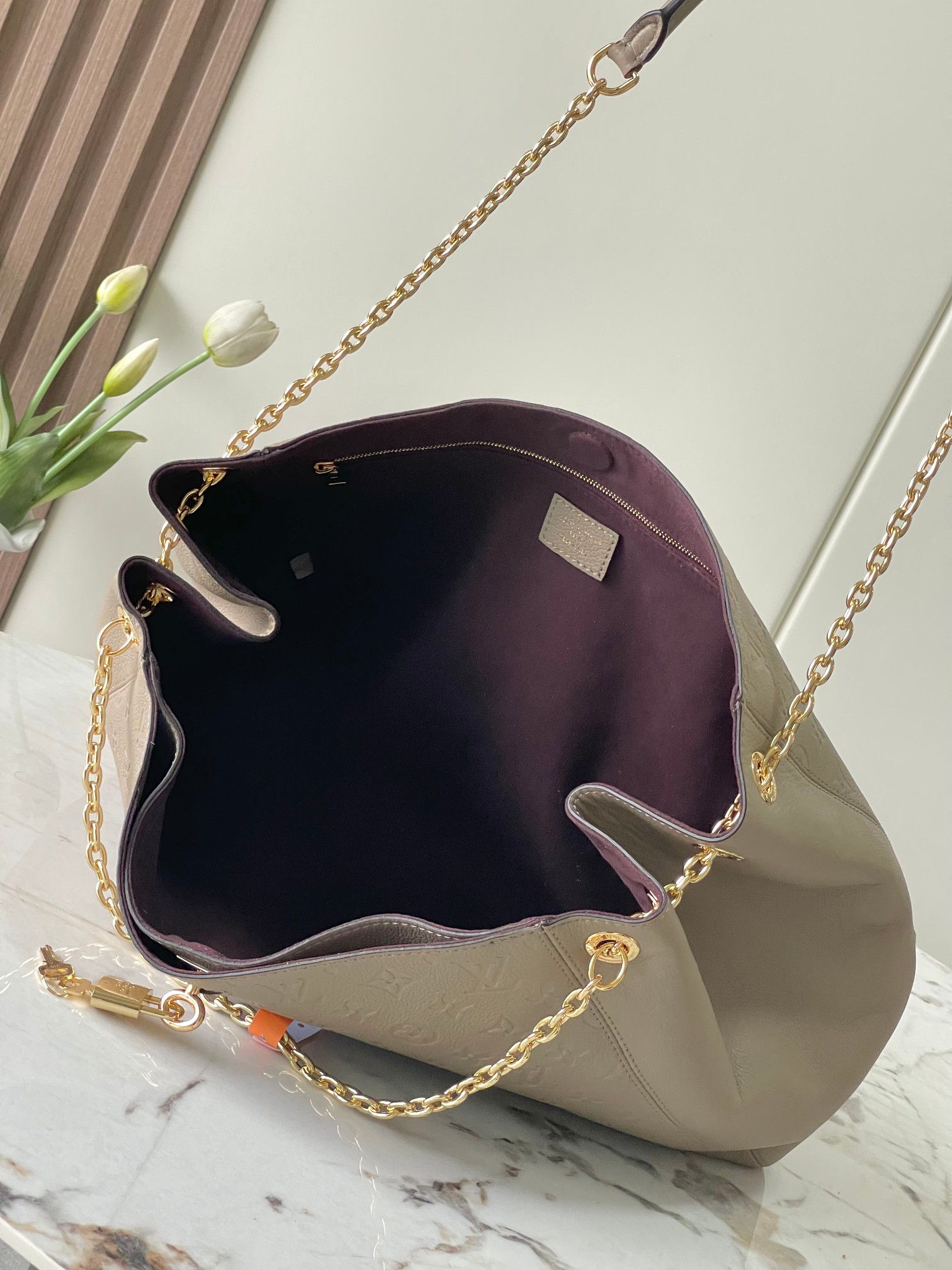 Louis Vuitton Anytime Medium Shoulder Bag in Monogram Empreinte Leather - Image 9