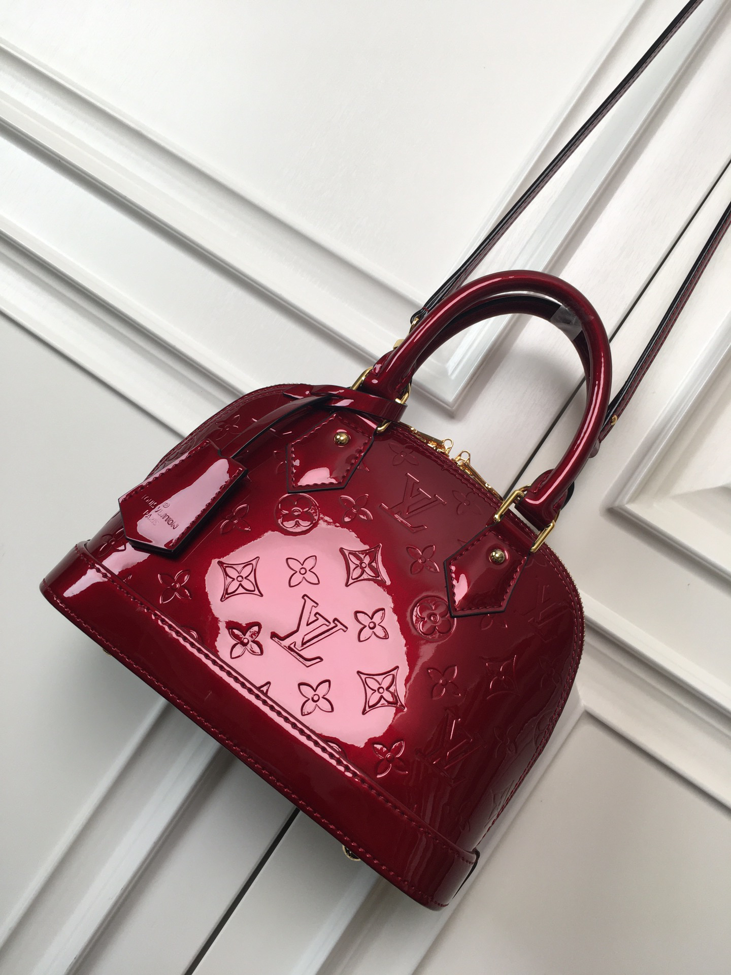 Louis Vuitton Alma BB Red Handbag in Epi Leather - Image 9