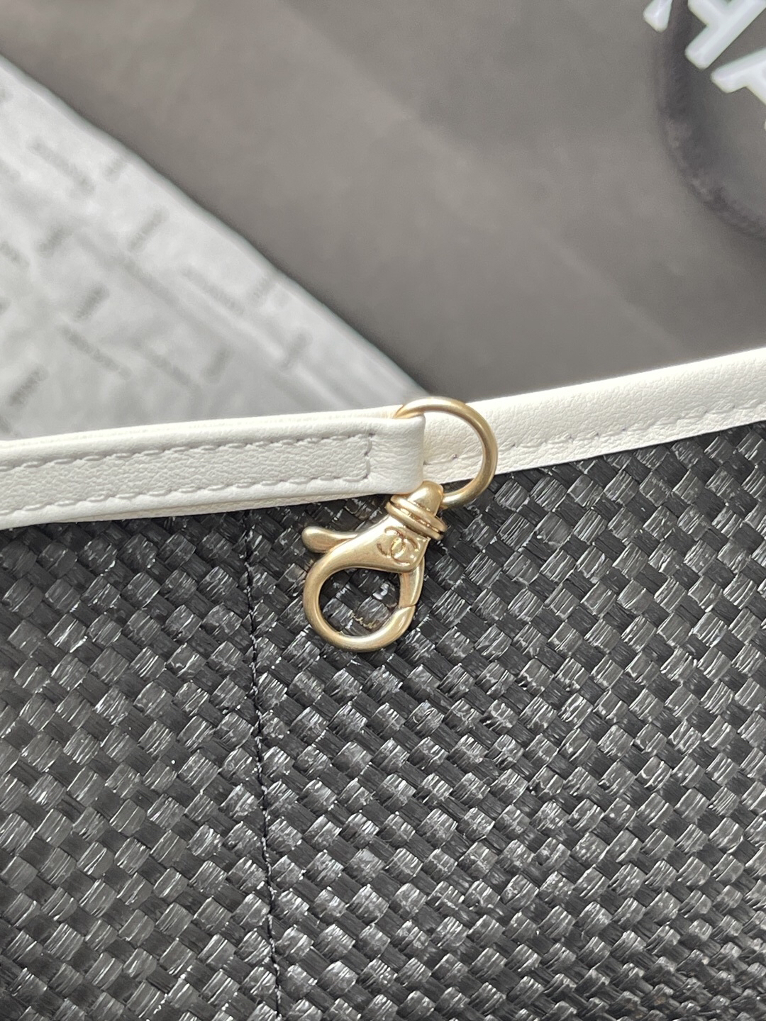 Chanel 25S Maxi Hobo Woven Tote Bag - Image 10