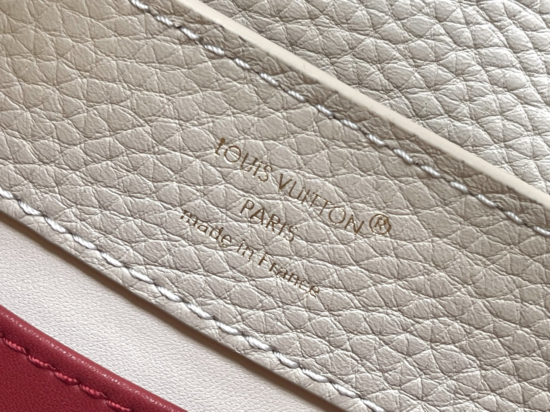 Louis Vuitton Capucines BB Handbag in White Cow Leather - Image 10