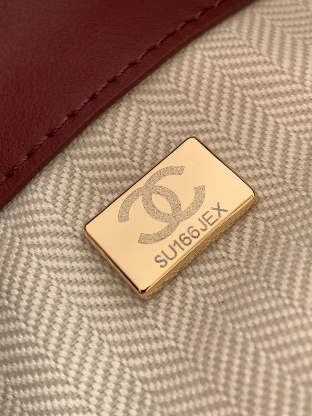 Chanel 26B AS6537 Small Bucket Bag - Image 10