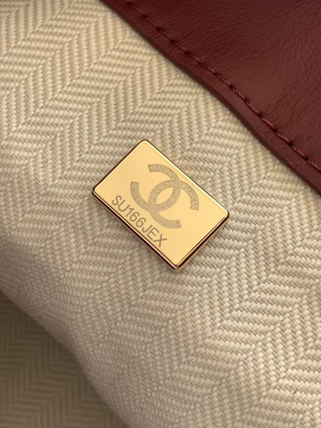 Chanel 26B AS6537 Small Calfskin Bucket Bag - Image 10