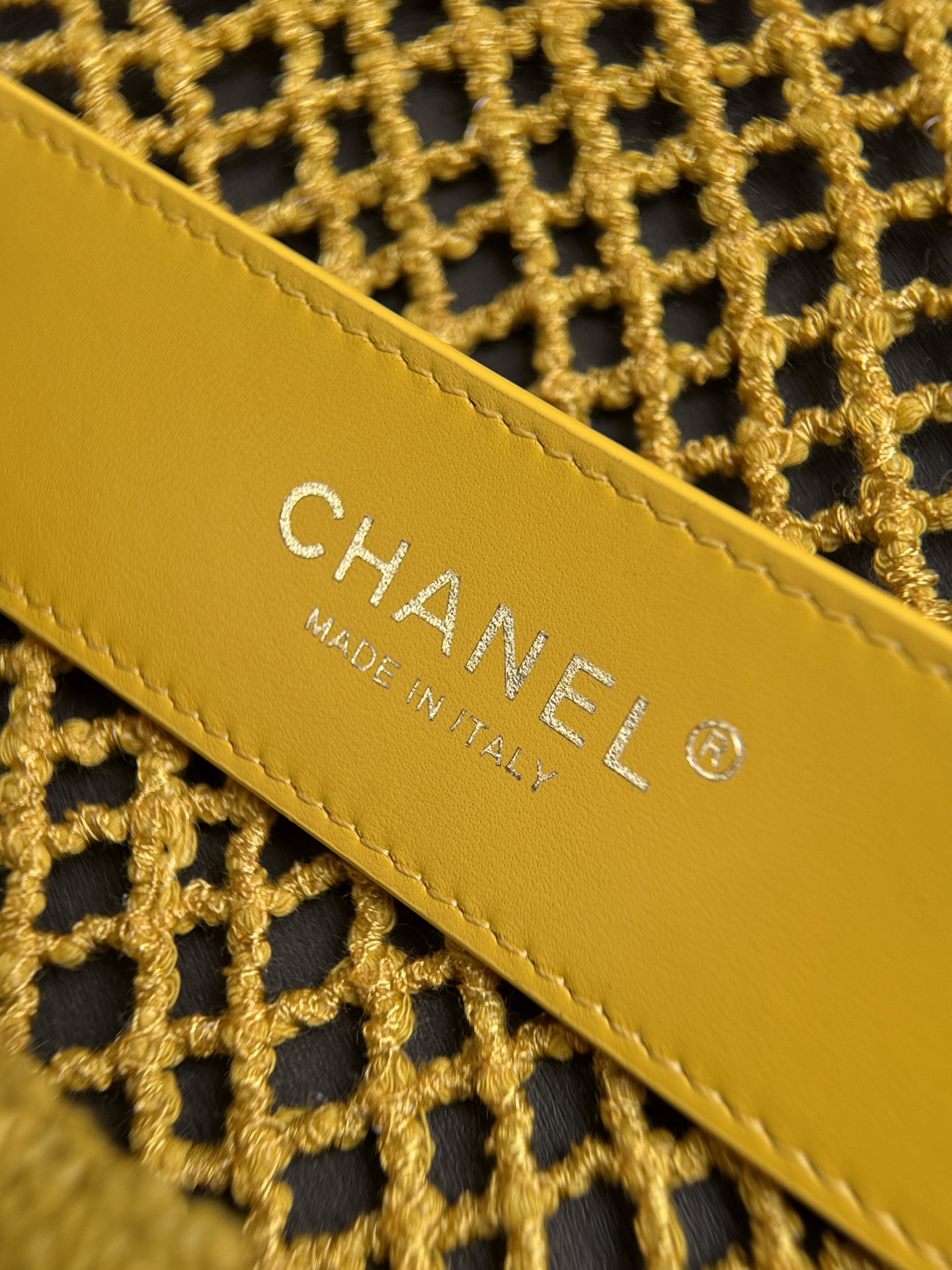 Chanel Woven Chain Bag AS6157 - Image 10
