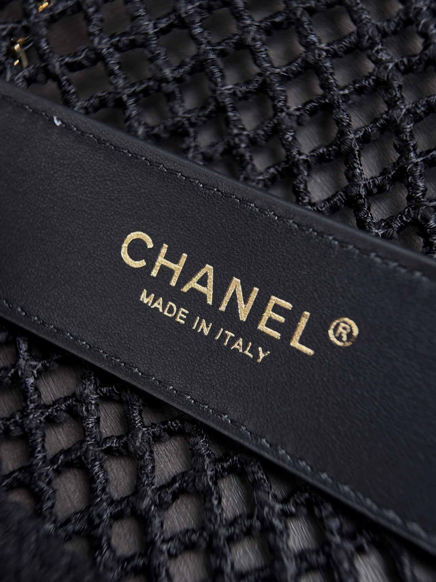 Chanel Knitted Chain Shoulder Bag - Image 10