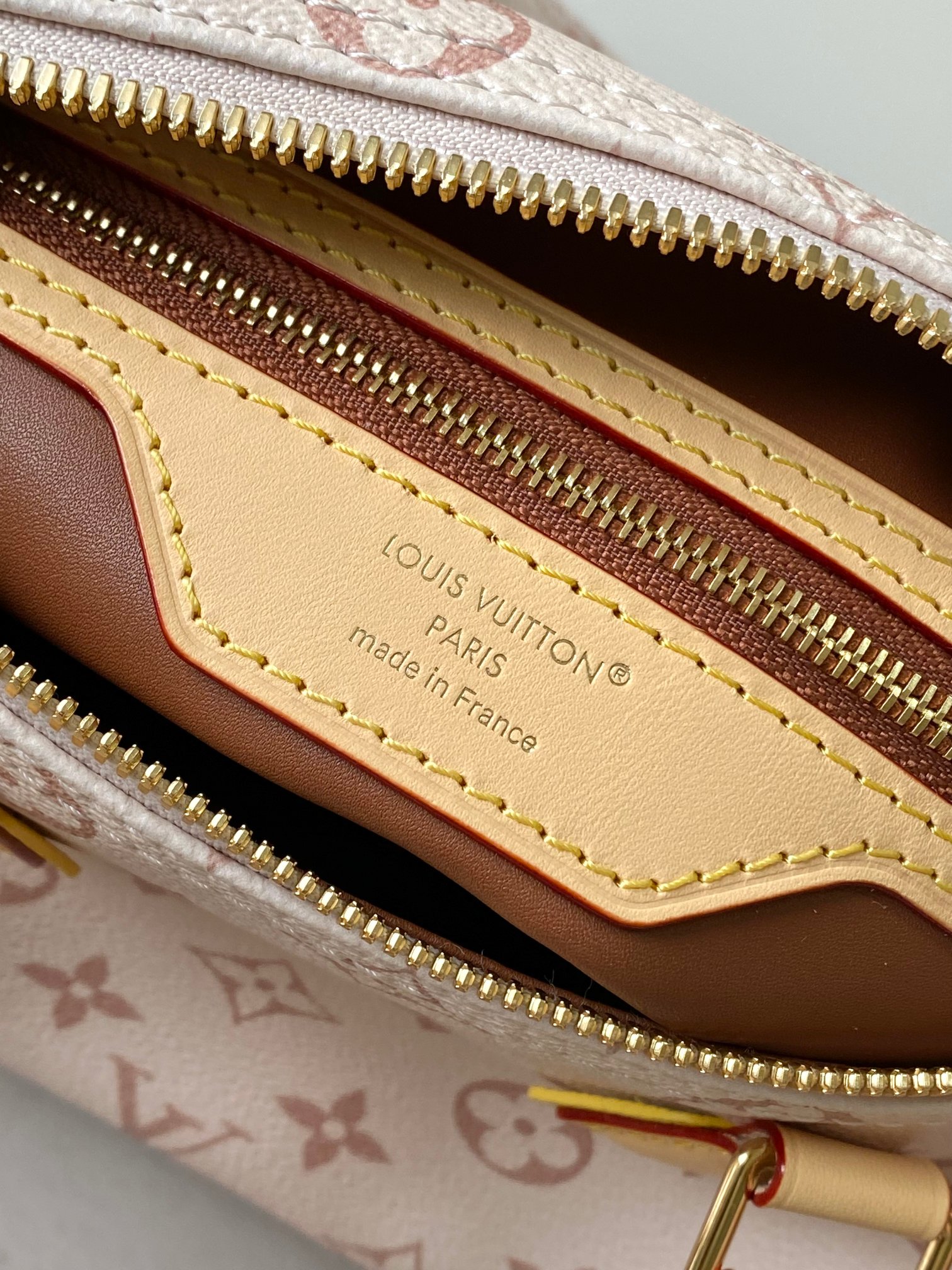 Louis Vuitton Speedy Bandoulière 25 Handbag - Image 10