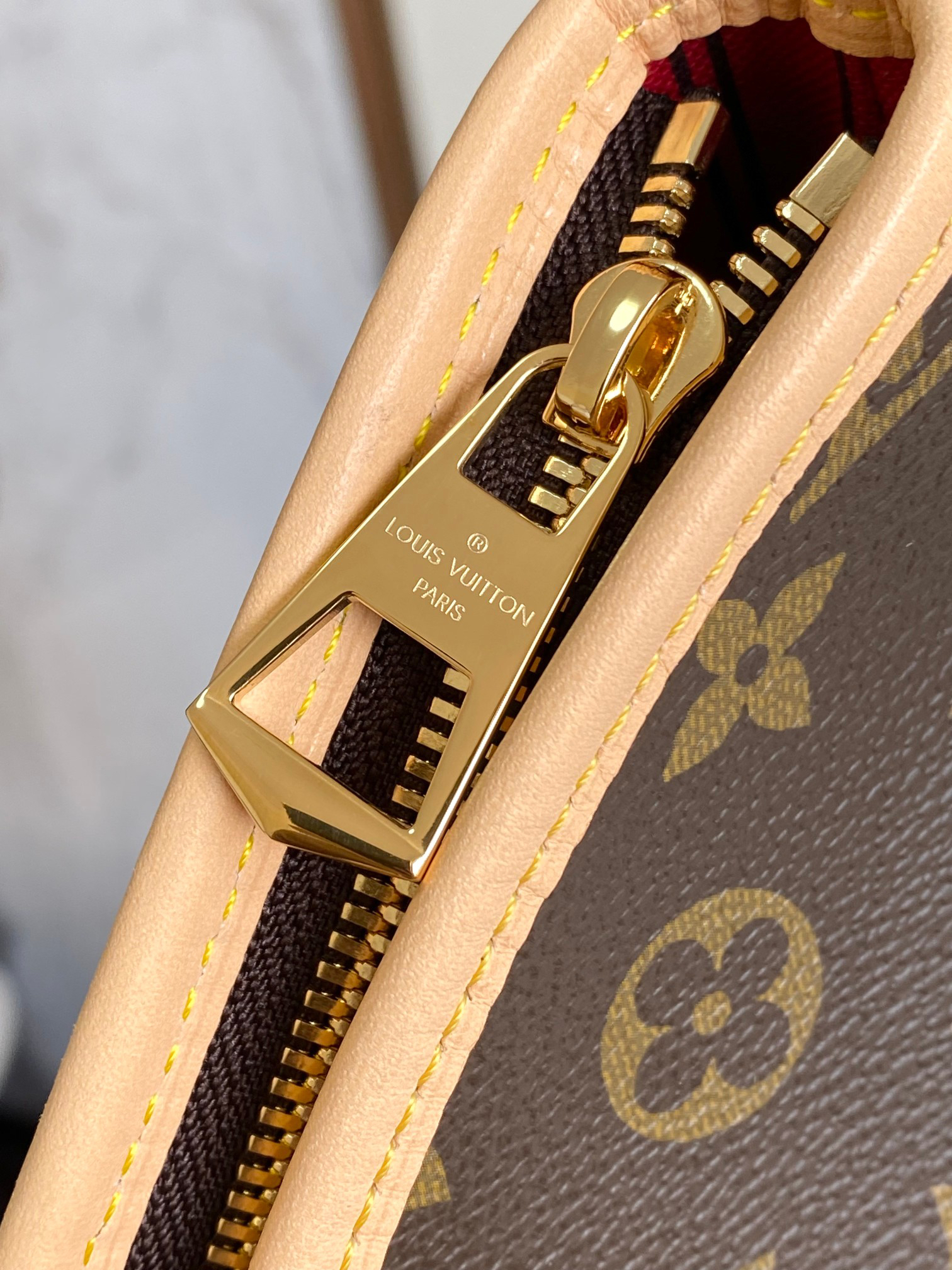 Louis Vuitton Monogram Lineup Shoulder Bag M27335 - Image 10