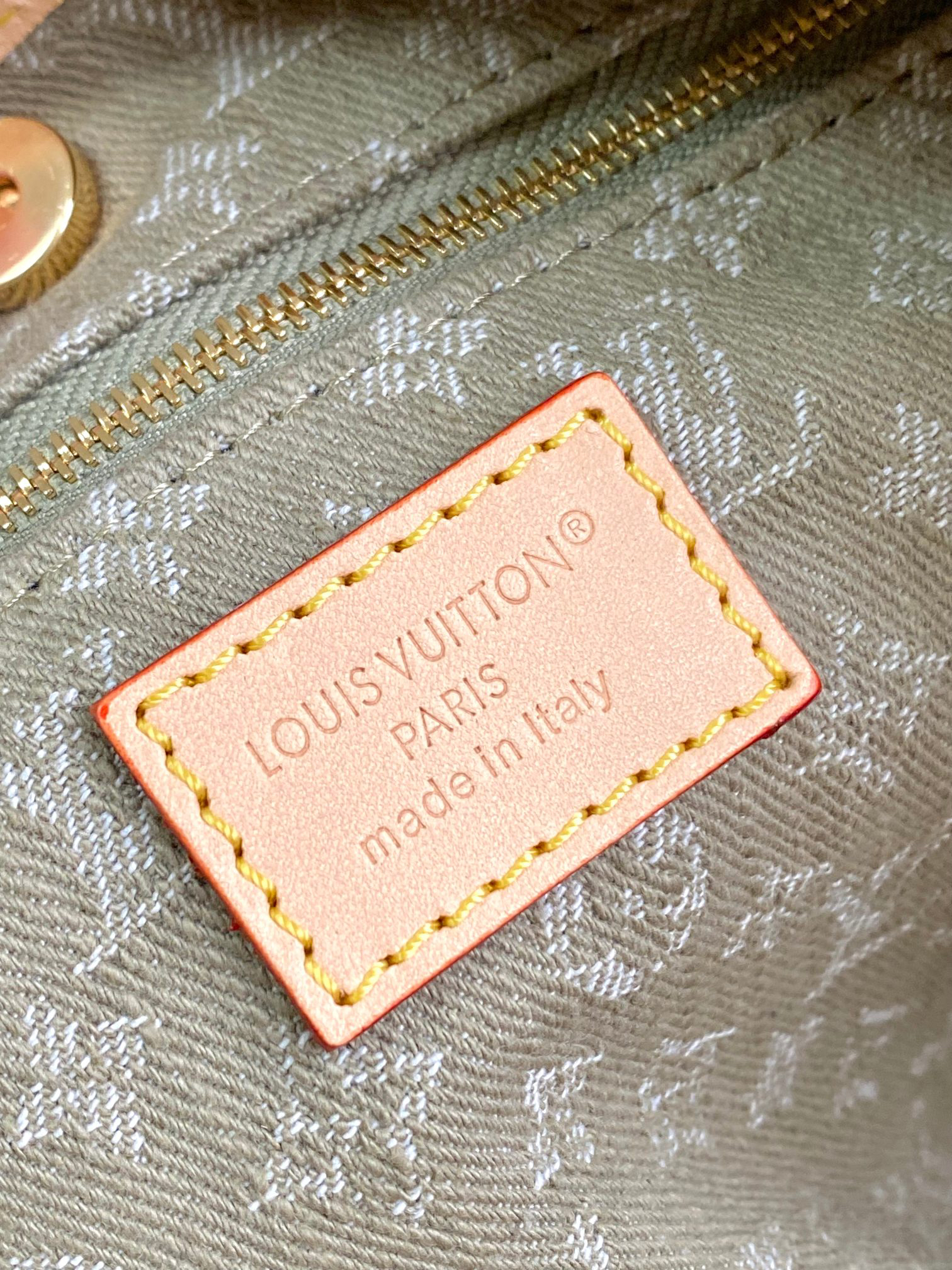 Louis Vuitton Carryall Cargo Small Handbag in Green - Image 10